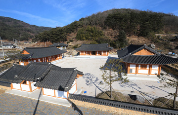Birthplace of Gisan Park Heon-bong (Gisan Traditional Music Center)
