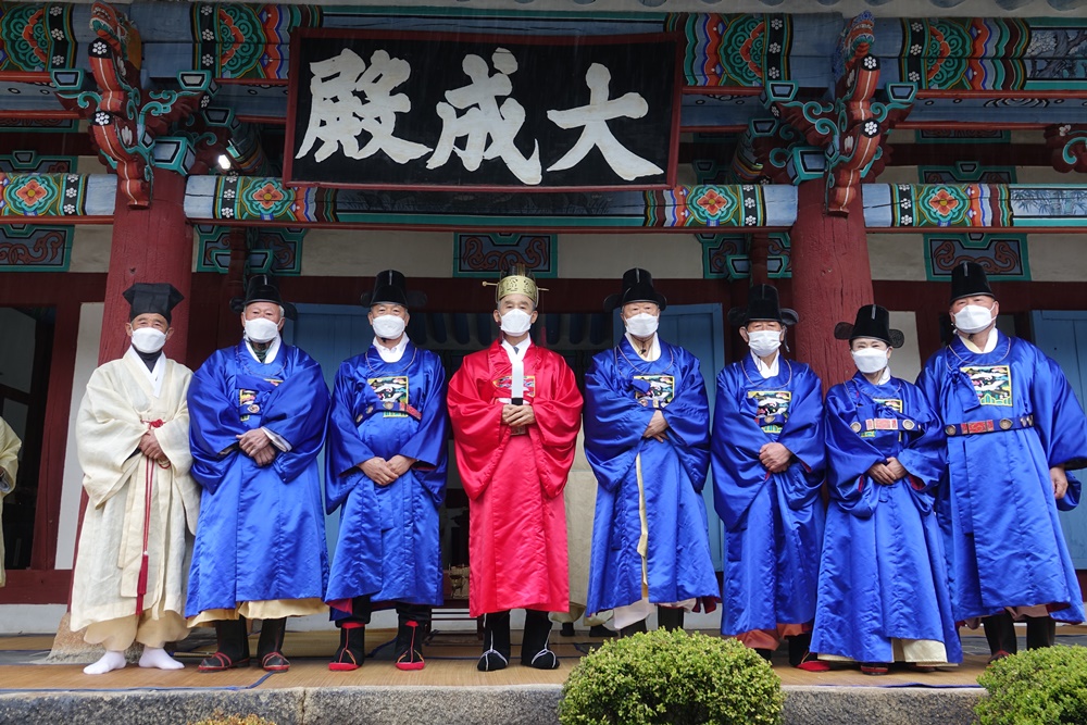 단성향교 춘기석전 대제